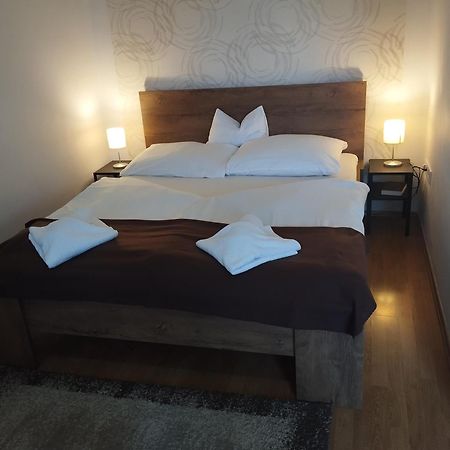 Bed and Breakfast Eden Panzio Еґер Екстер'єр фото