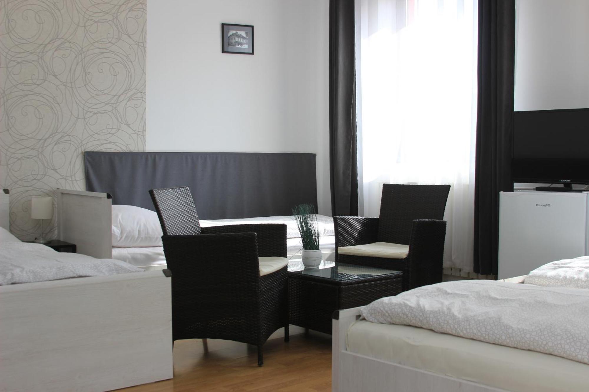 Bed and Breakfast Eden Panzio Еґер Екстер'єр фото