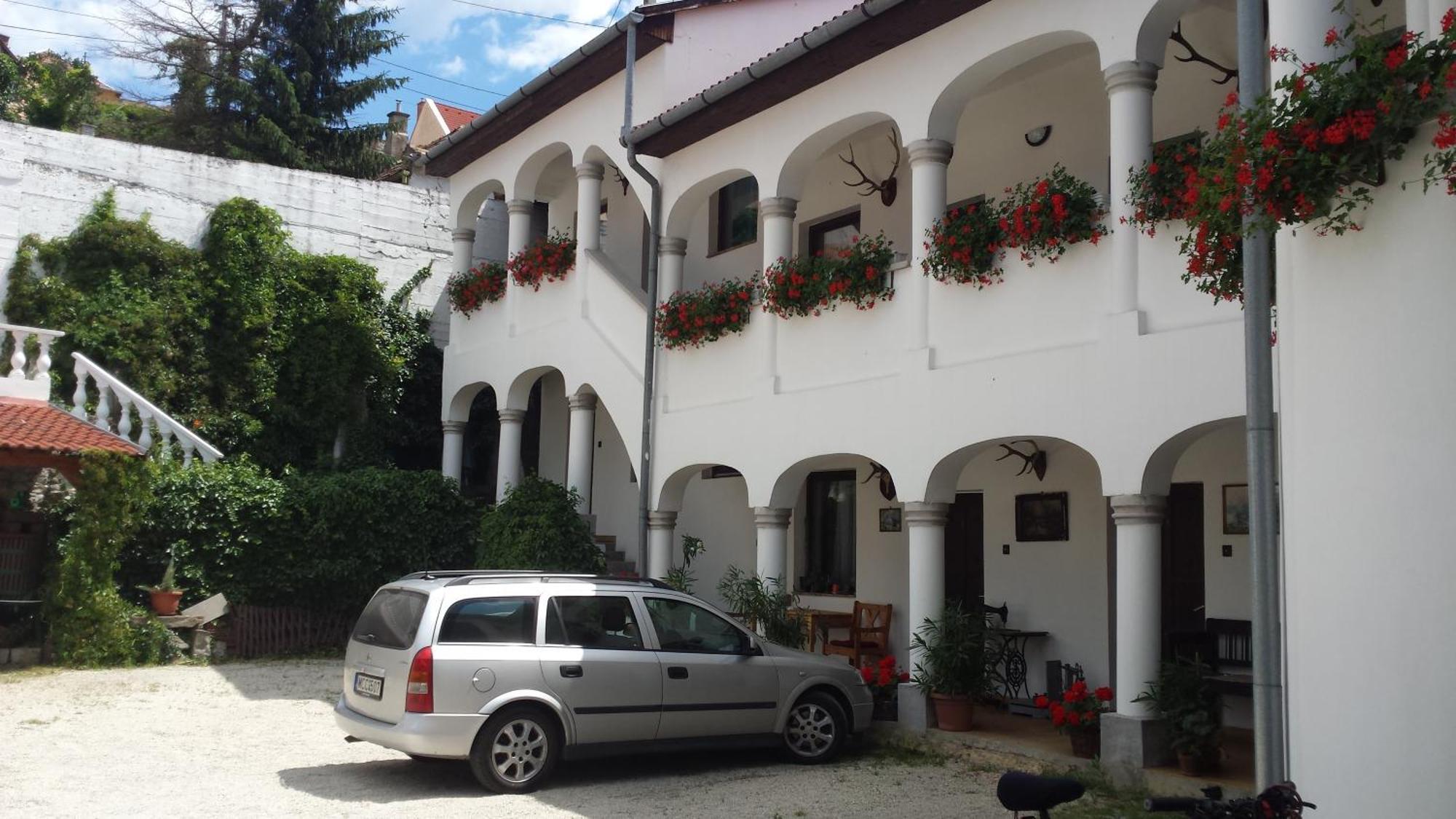 Bed and Breakfast Eden Panzio Еґер Екстер'єр фото