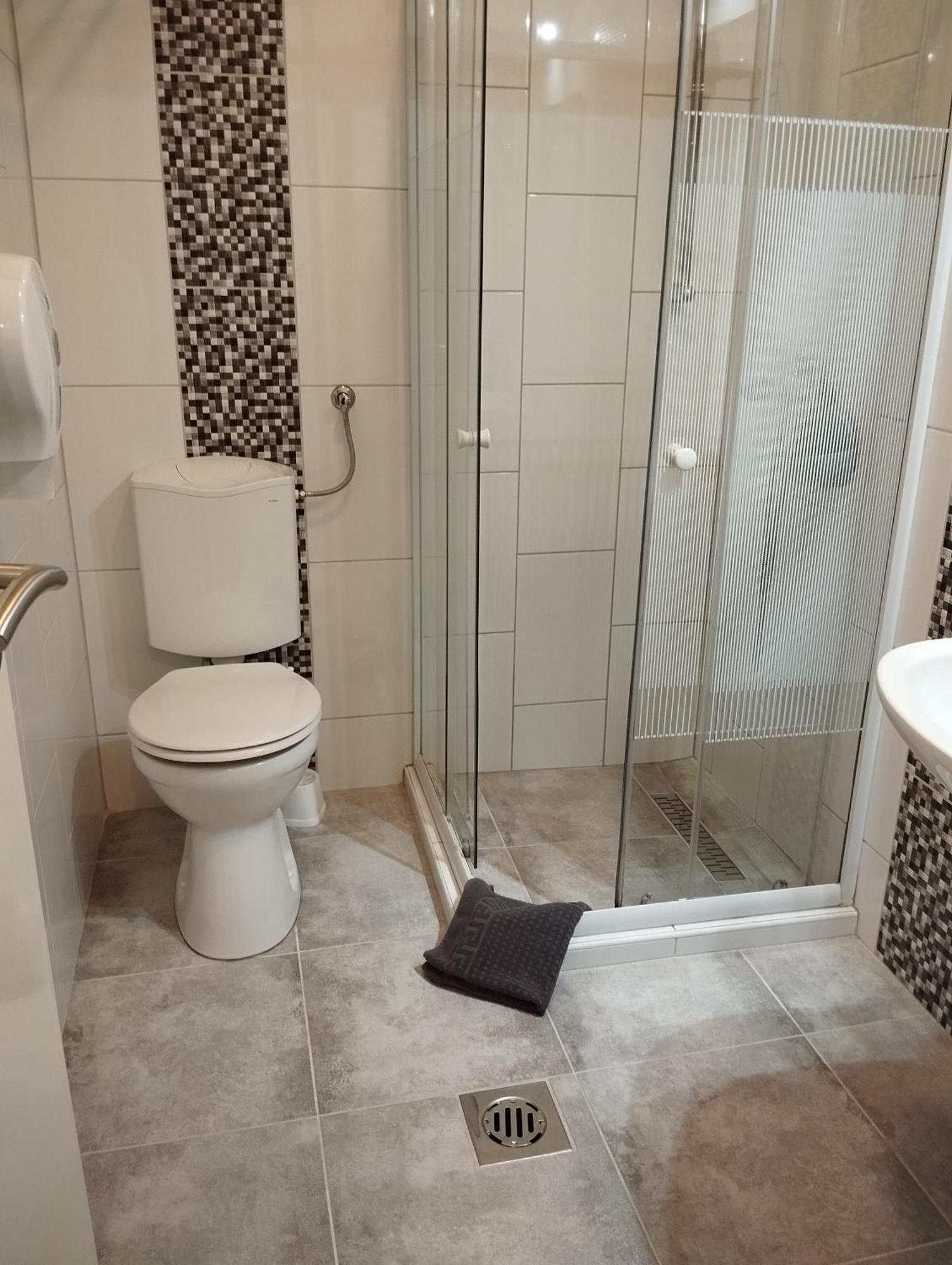 Bed and Breakfast Eden Panzio Еґер Екстер'єр фото