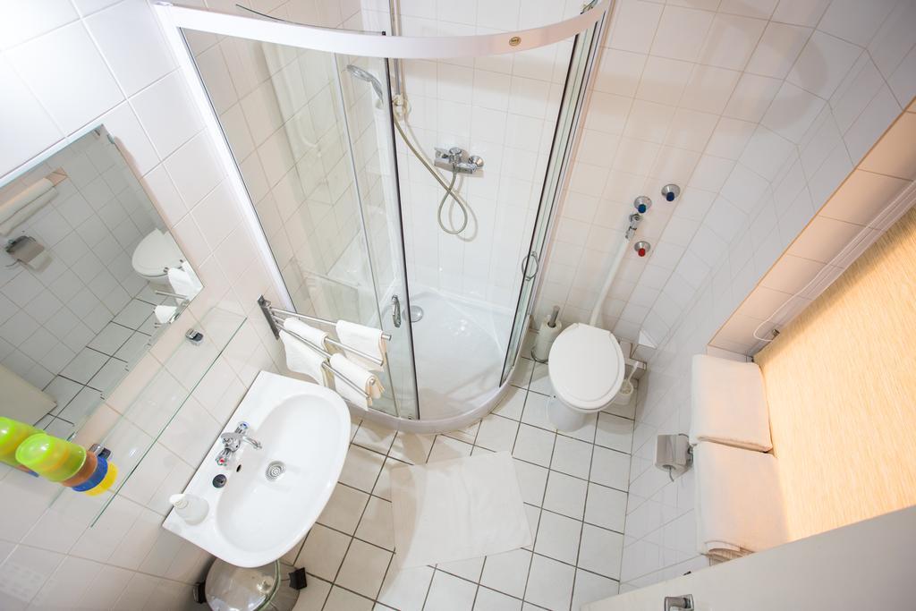Bed and Breakfast Eden Panzio Еґер Екстер'єр фото